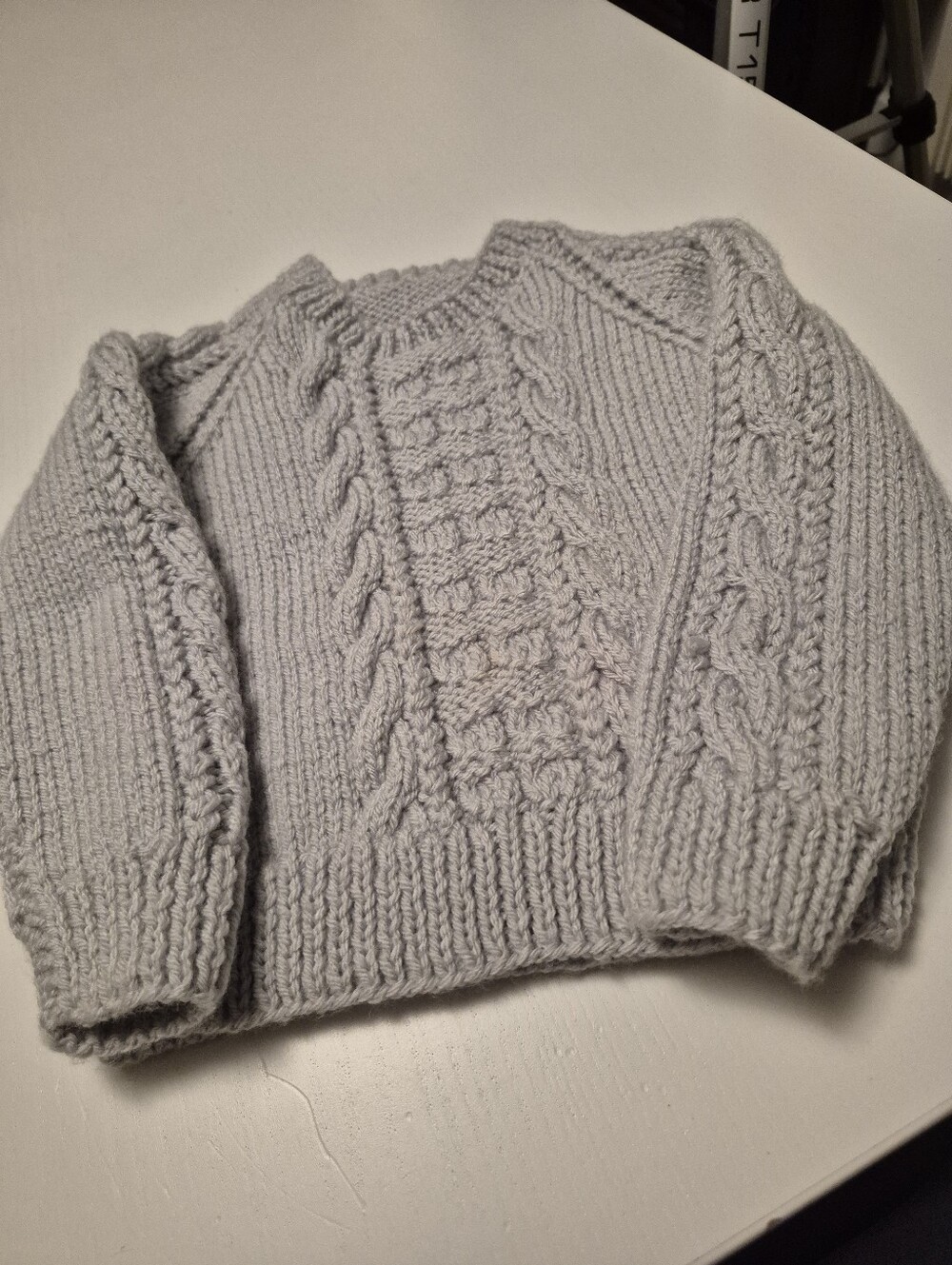 Hand knit chunky cable knit sweater - Light Gray